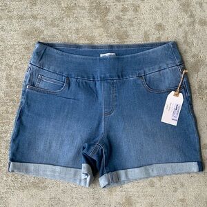 Sugar Magnolia Pull On Jean Shorts